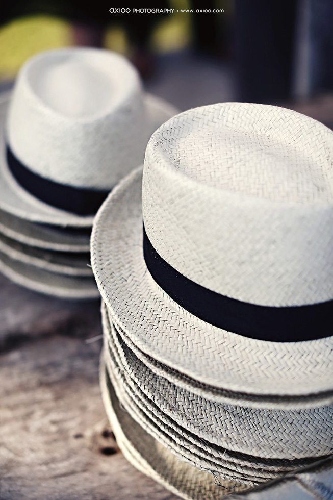 Axioo: Layers of Intricate Intimacies